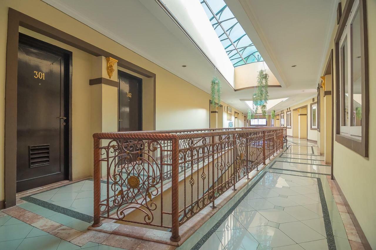 Reddoorz Near Setrasari Mall 2 Bandung Eksteriør bilde