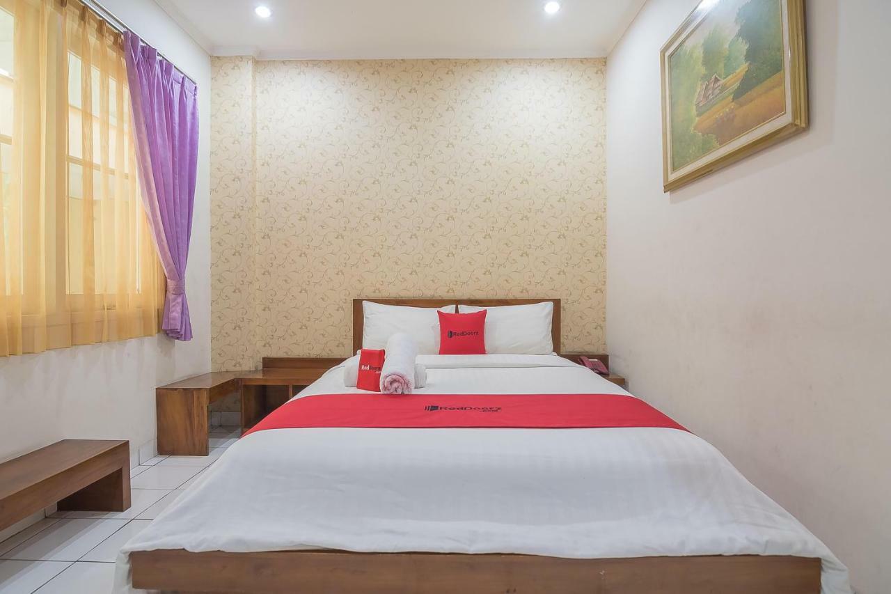 Reddoorz Near Setrasari Mall 2 Bandung Eksteriør bilde