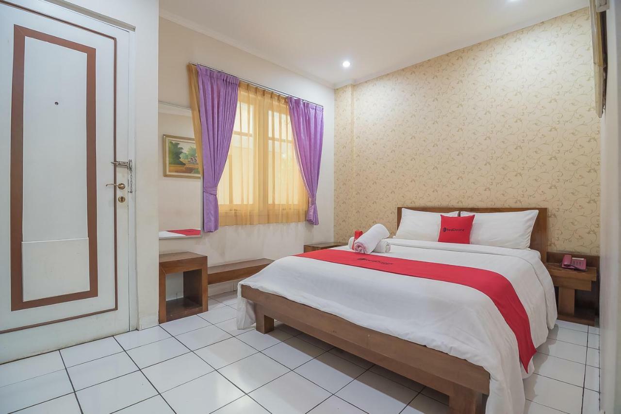 Reddoorz Near Setrasari Mall 2 Bandung Eksteriør bilde